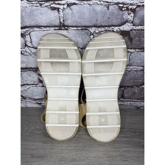 Fantasy Sandals Tan Nubuck Fabric Cross Strap Wedge Flex Sole Women’s 39EU/8.5US - Picture 14 of 16